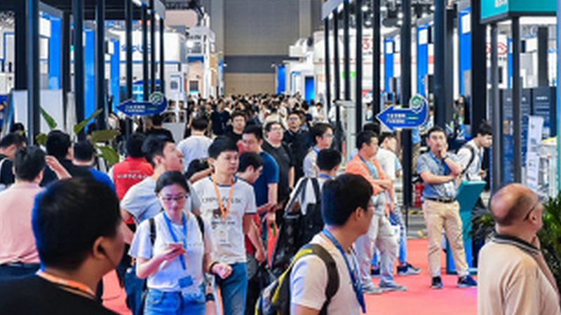 铝合金折叠门安装费用：影响因素与合理预算**