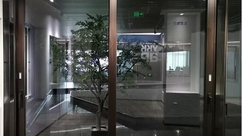防火门闭门器：如何选择合适的厂家直销产品**